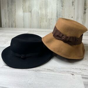 Lot of 2 Adam Smith 100% Wool Hats MADE IN ITALY‎ Womens Black Tan Beige Neutral